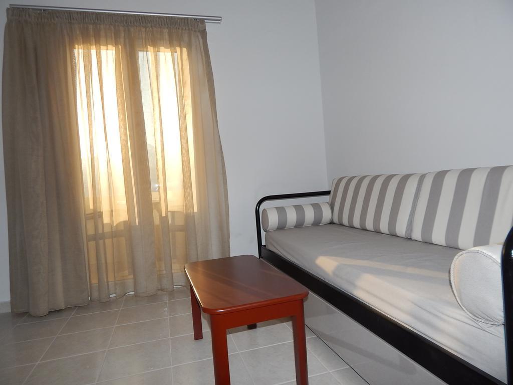 Epiphany Apartments Карпатос Номер фото