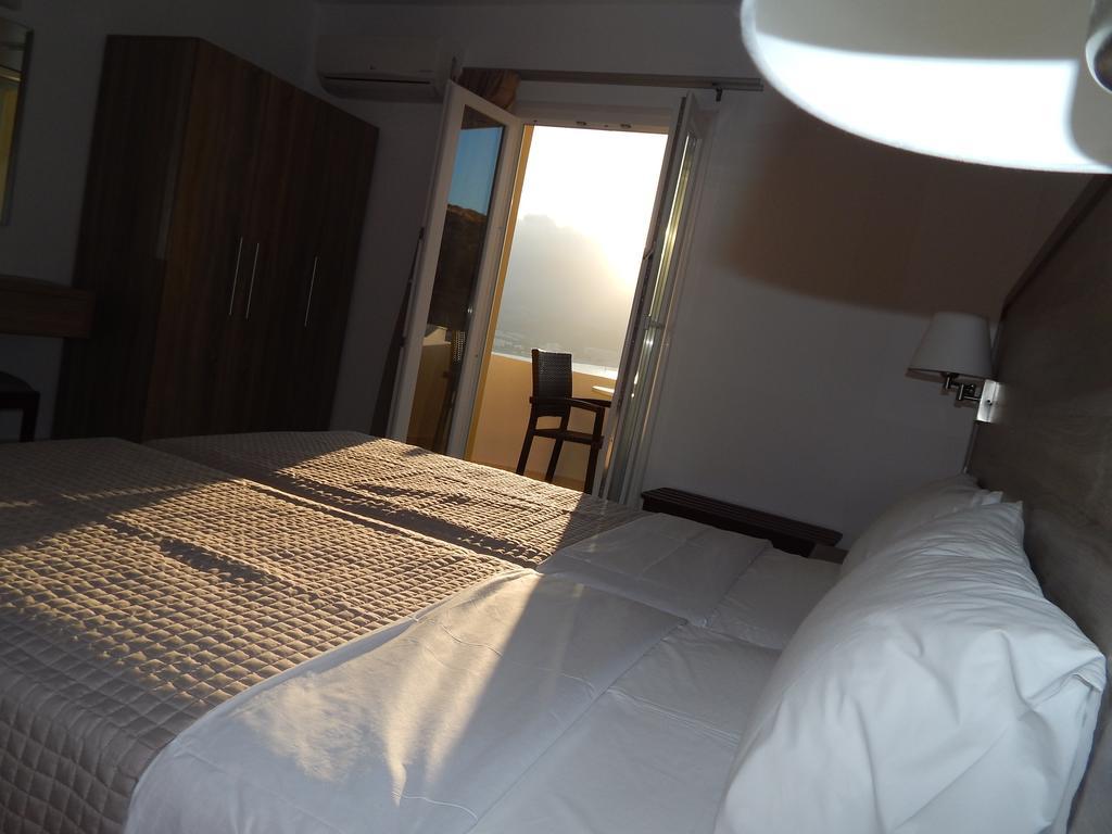Epiphany Apartments Карпатос Номер фото